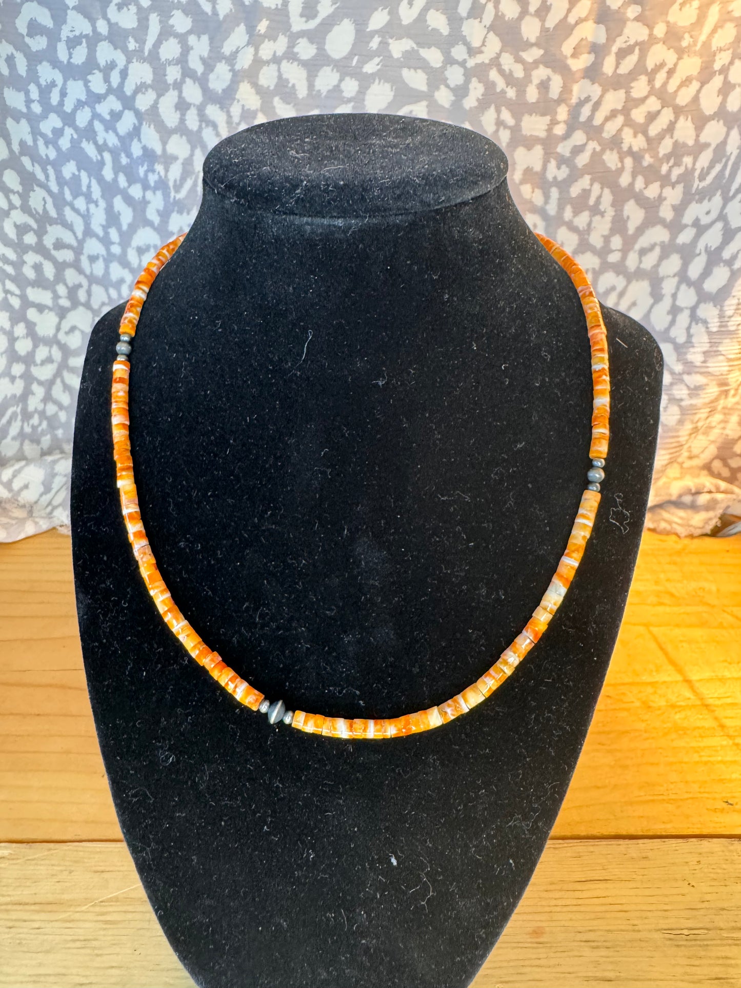 Spiny oyster and Navajo pearl 