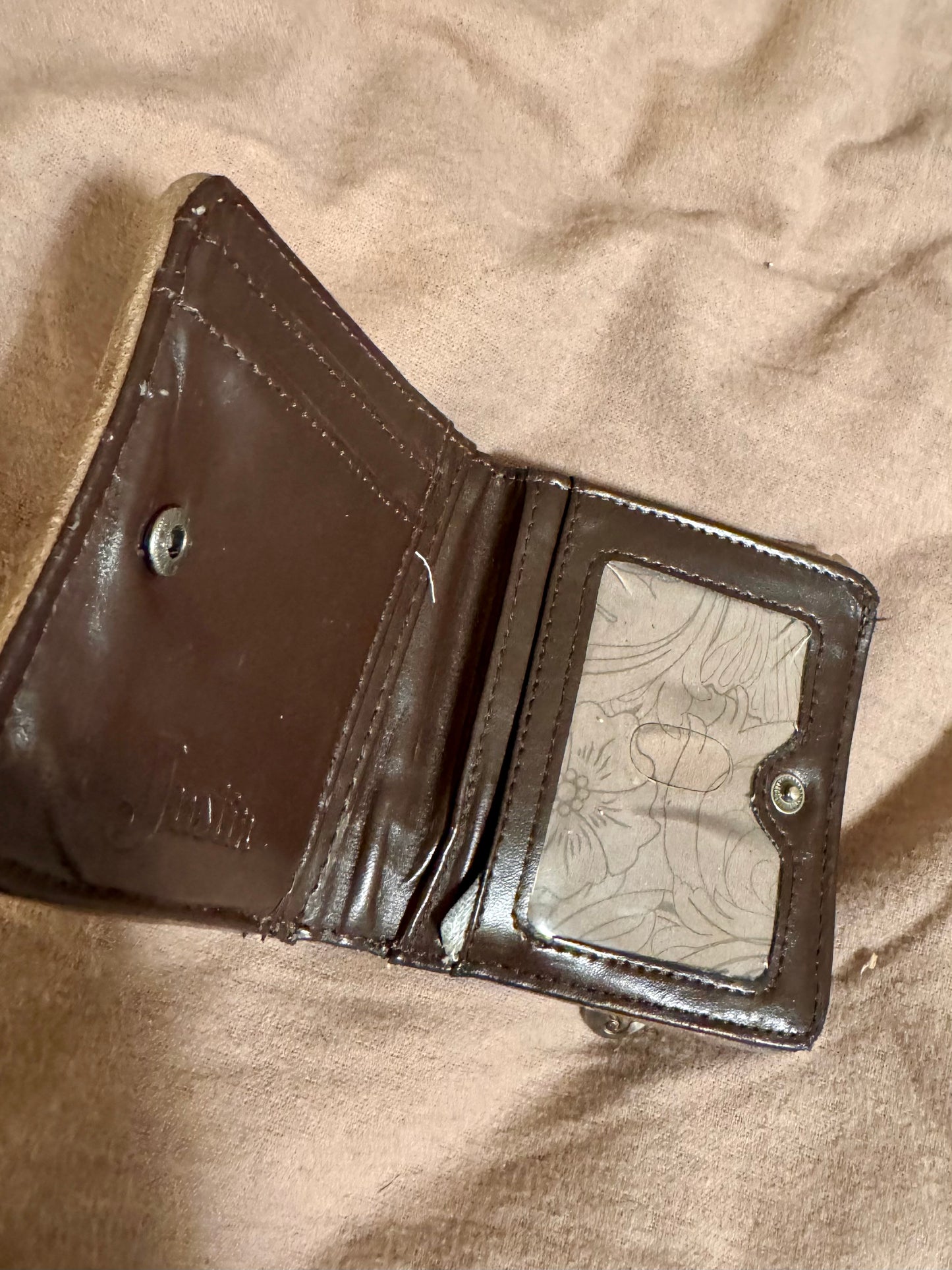 Justin woman’s wallet