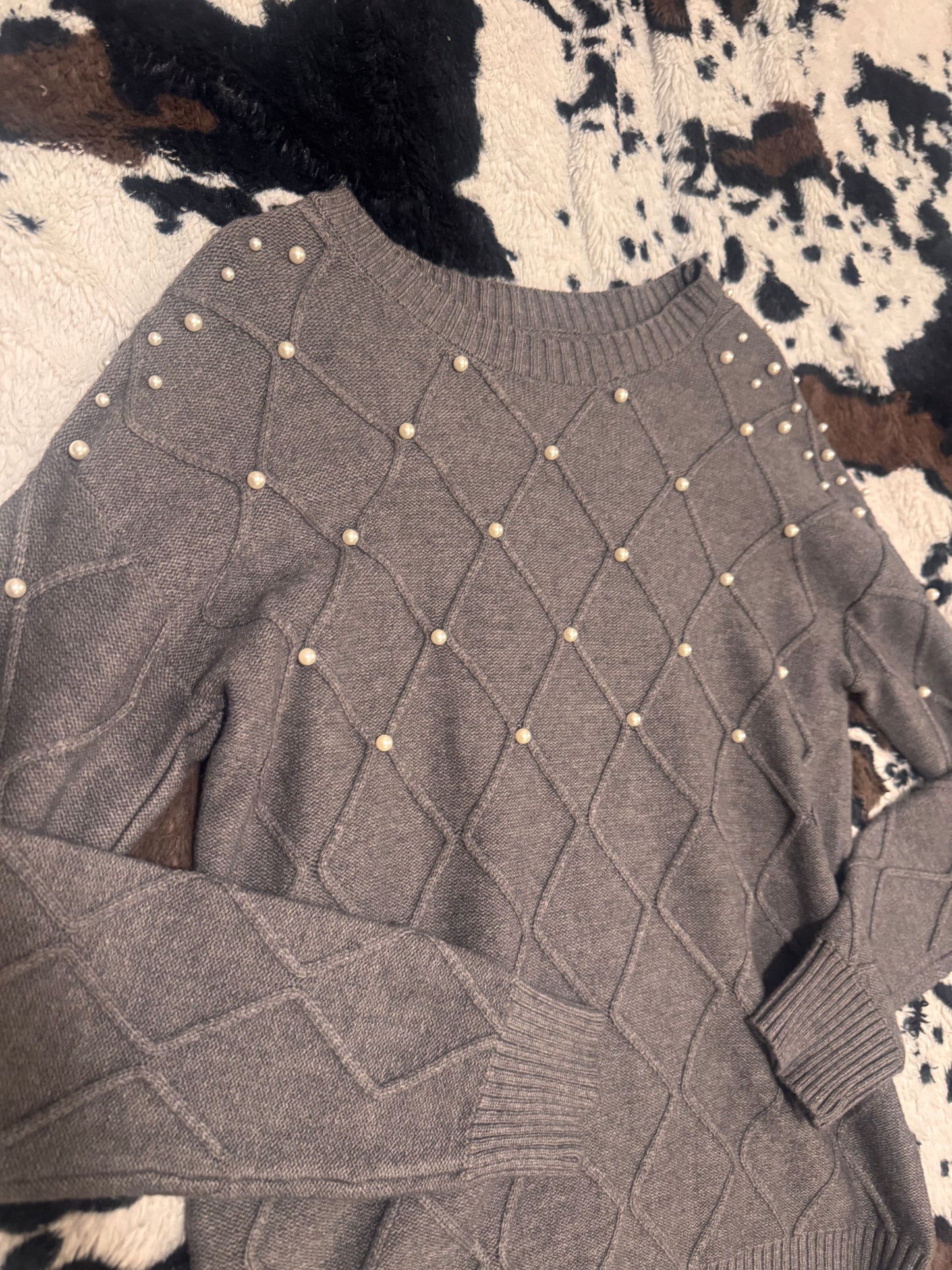 Pearl sweater