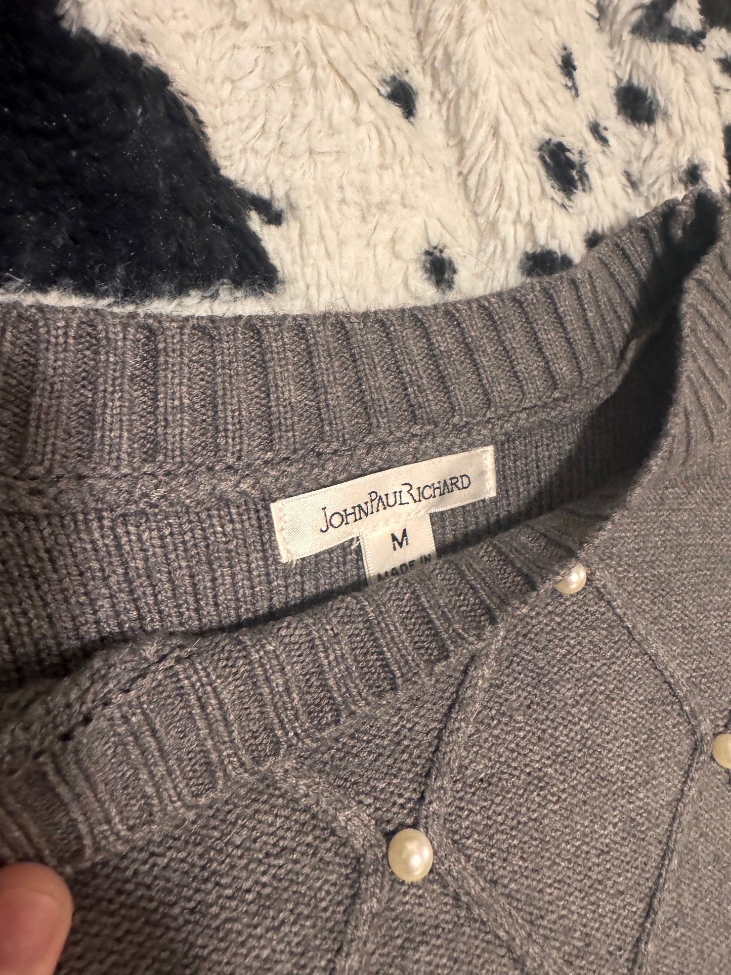 Pearl sweater